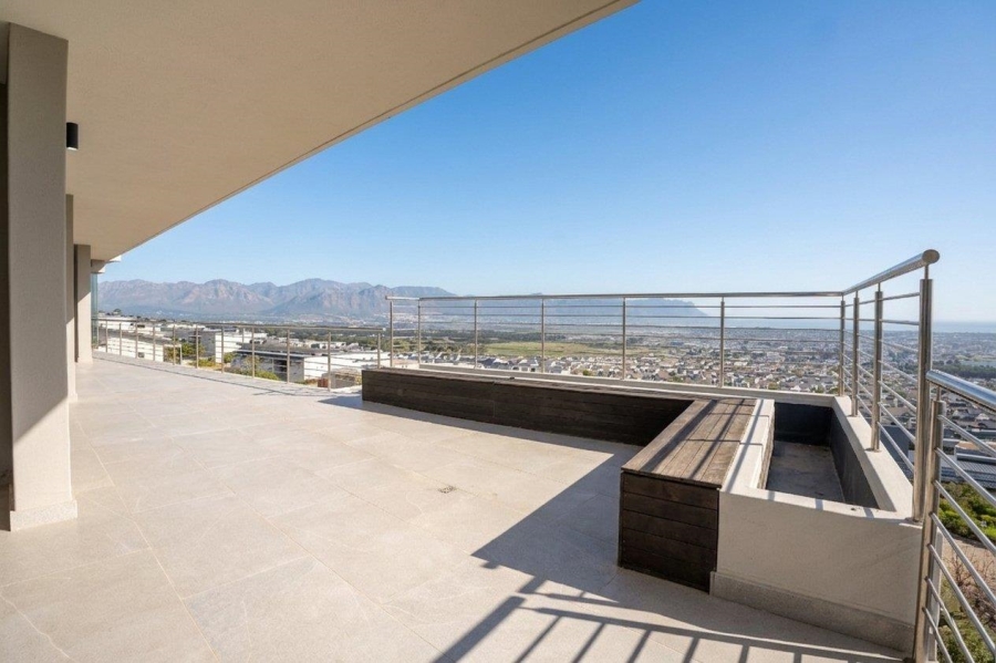 To Let 5 Bedroom Property for Rent in Fairhaven Country Estate Western Cape